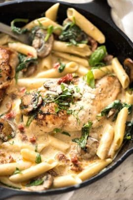 chicken tomato pasta in dish